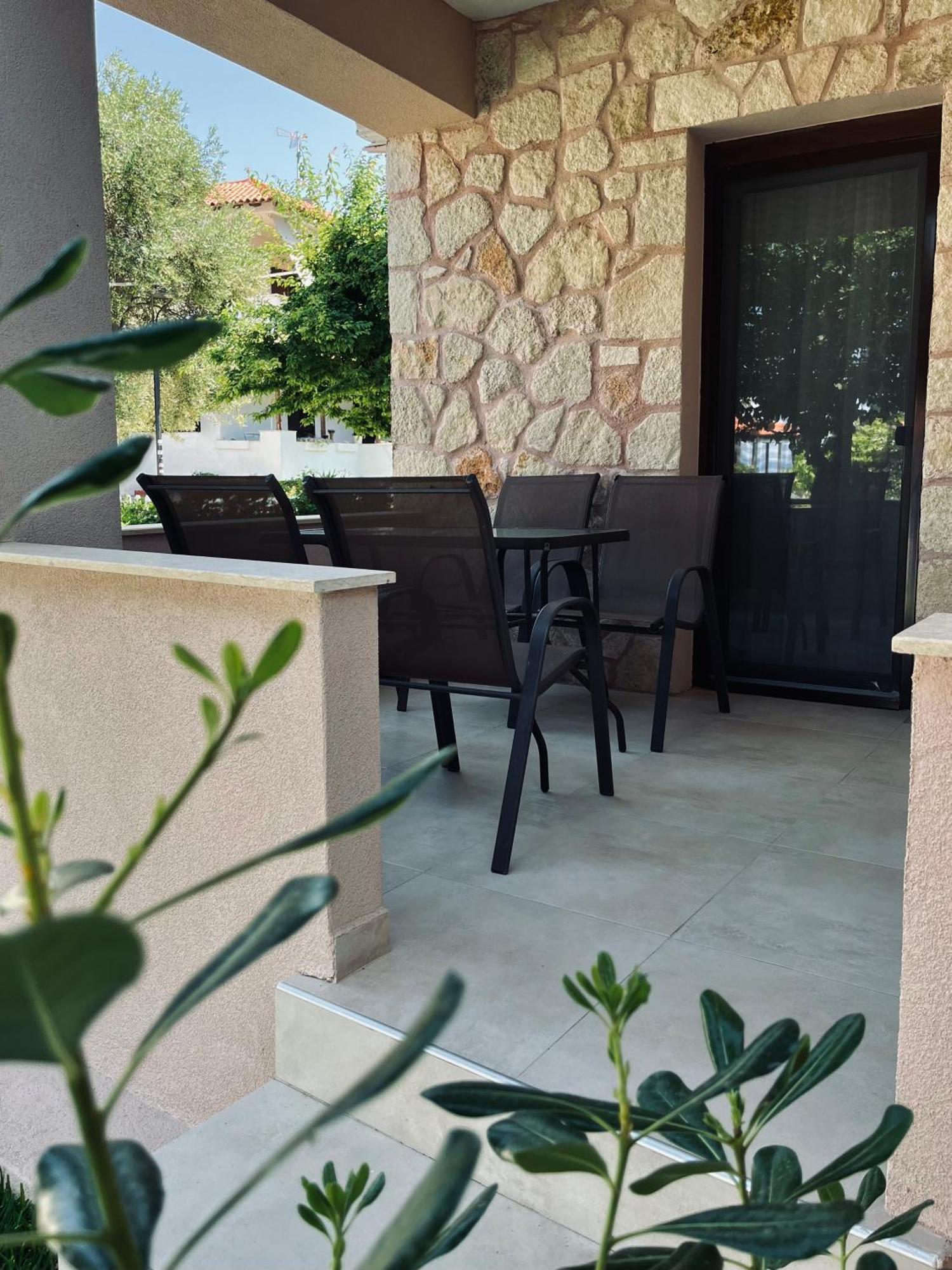 Liogerma Apartments Πευκοχώρι Εξωτερικό φωτογραφία